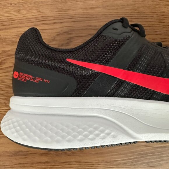 ❤️❤️Nike Run Swift 2 Size 9.5 Men's Shoes Road Running Black/Red CU3517-003 New - Picture 6 of 10